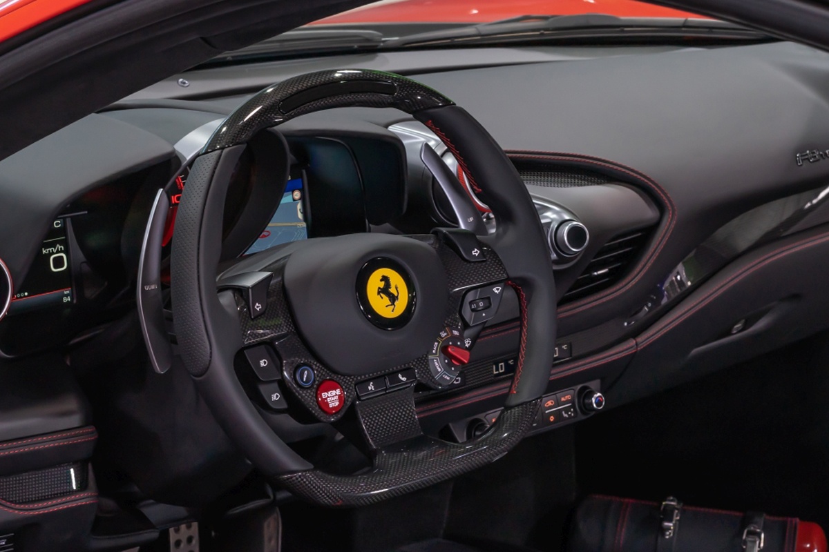 Ferrari F8 Tributo | Stoubbiz.ae